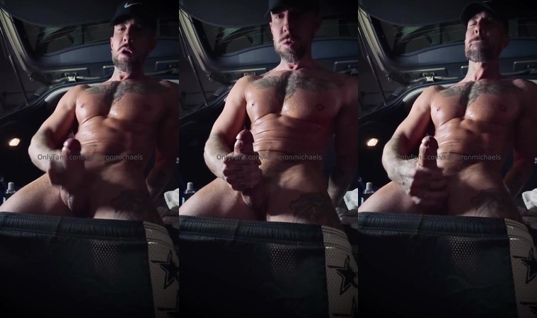 Quick late night jerk off outdoors kameron michaels (kameronmichaels)