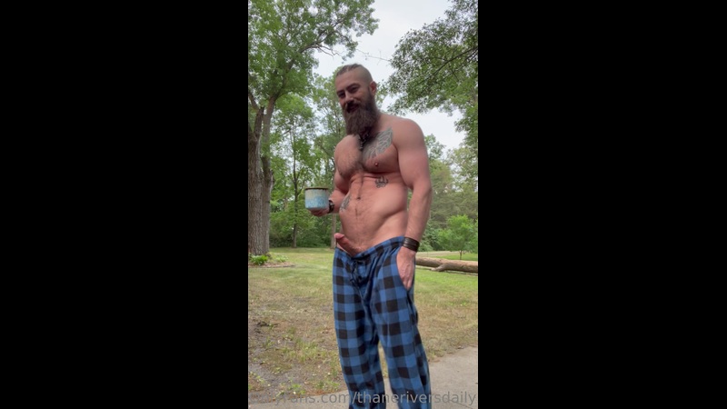 Quick solo jerk off thane rivers (thaneriversdaily)