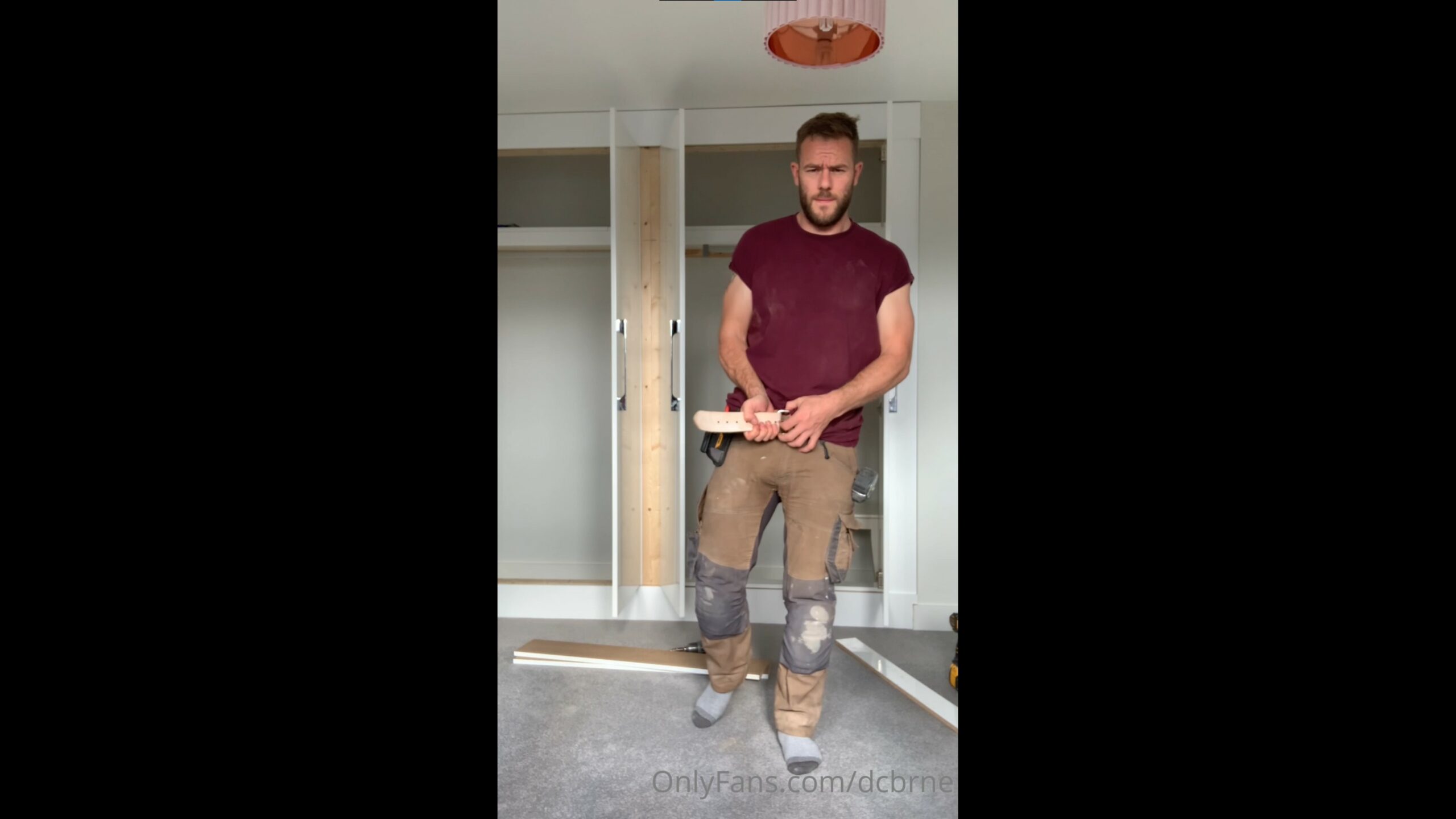 Stripping and jerking off till i cum dcbrne