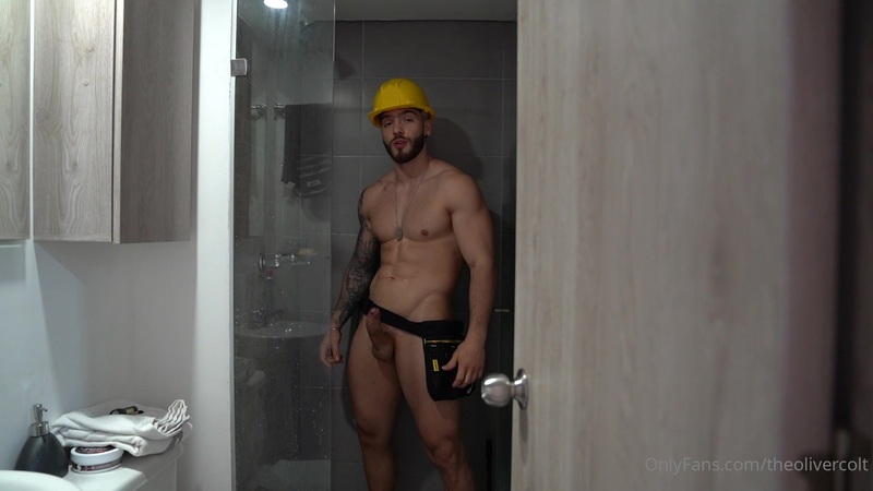 Jerking off in the shower builder role play oliver colt (theolivercolt)